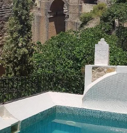 Otel Montelirio